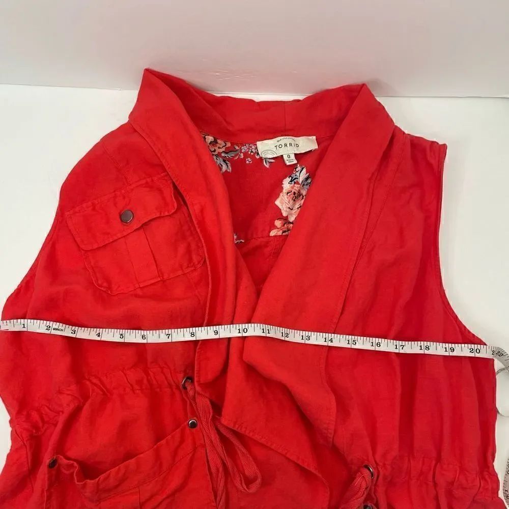 Torrid| Linen | Large| with Pockets| Utility Vest - Picture 4 of 12
